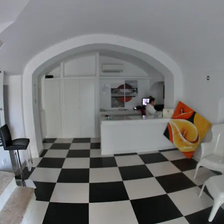 Konukevi Edificio 15 House Elite 4*