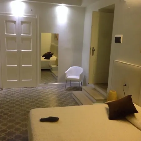 Edificio 15 House Elite 4*