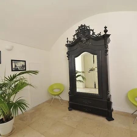 Edificio 15 House Elite 4*