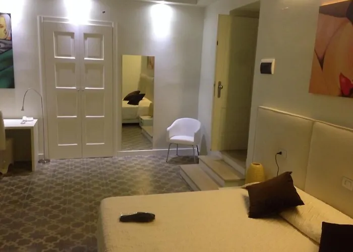 Edificio 15 House Elite 4*