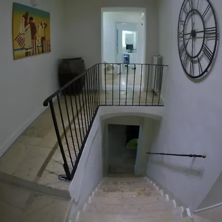 Edificio 15 House Elite 4* Роди-Гарганико