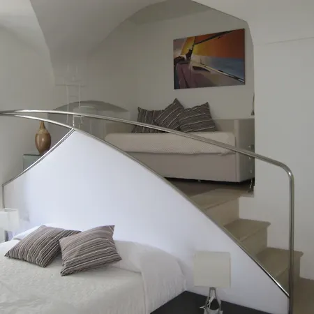 Edificio 15 House Elite 4*