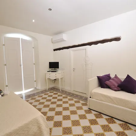 Pensionat Edificio 15 House Elite 4*