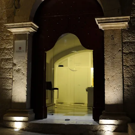 Edificio 15 House Elite Pensionat Rodi Garganico