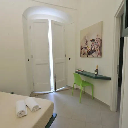 Edificio 15 House Elite 4* Роди-Гарганико