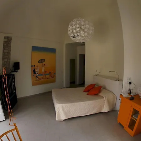 Edificio 15 House Elite Guest house 3*